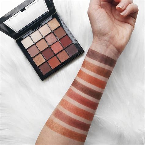 warm neutrals eyeshadow palette